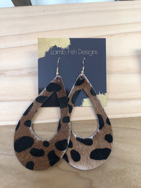 Leather teadrop earrings