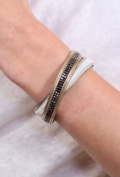 Crystal/metallic thread leather wrap bracelet -magnetic